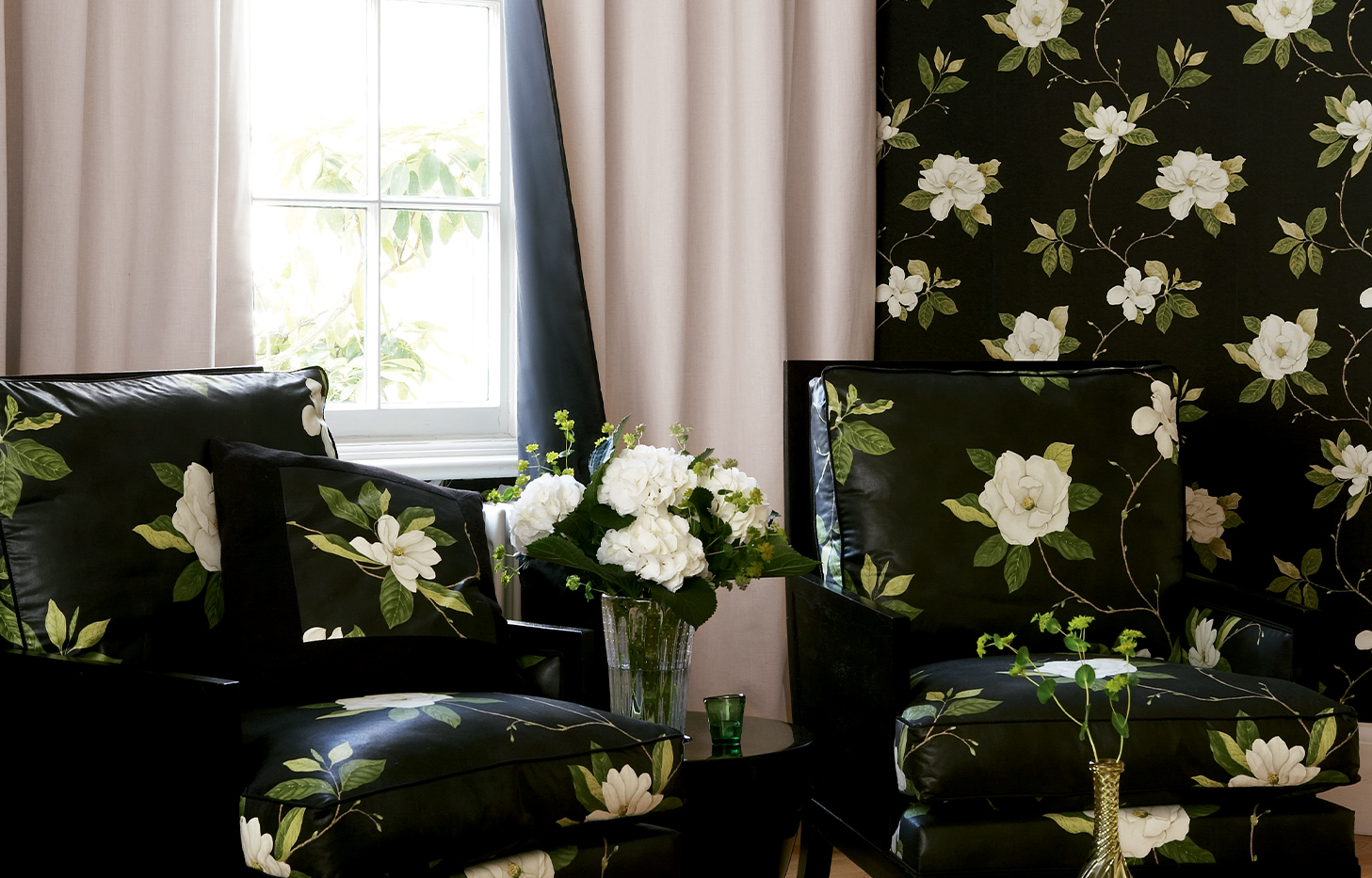 Parchment Flowers Wallpapers By Sanderson